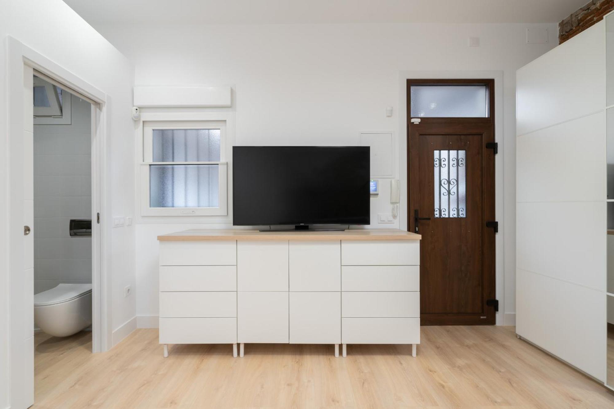 Loft Para 4 Personas En Cuatro Caminos Alquiler Temporal Madrid Exterior foto