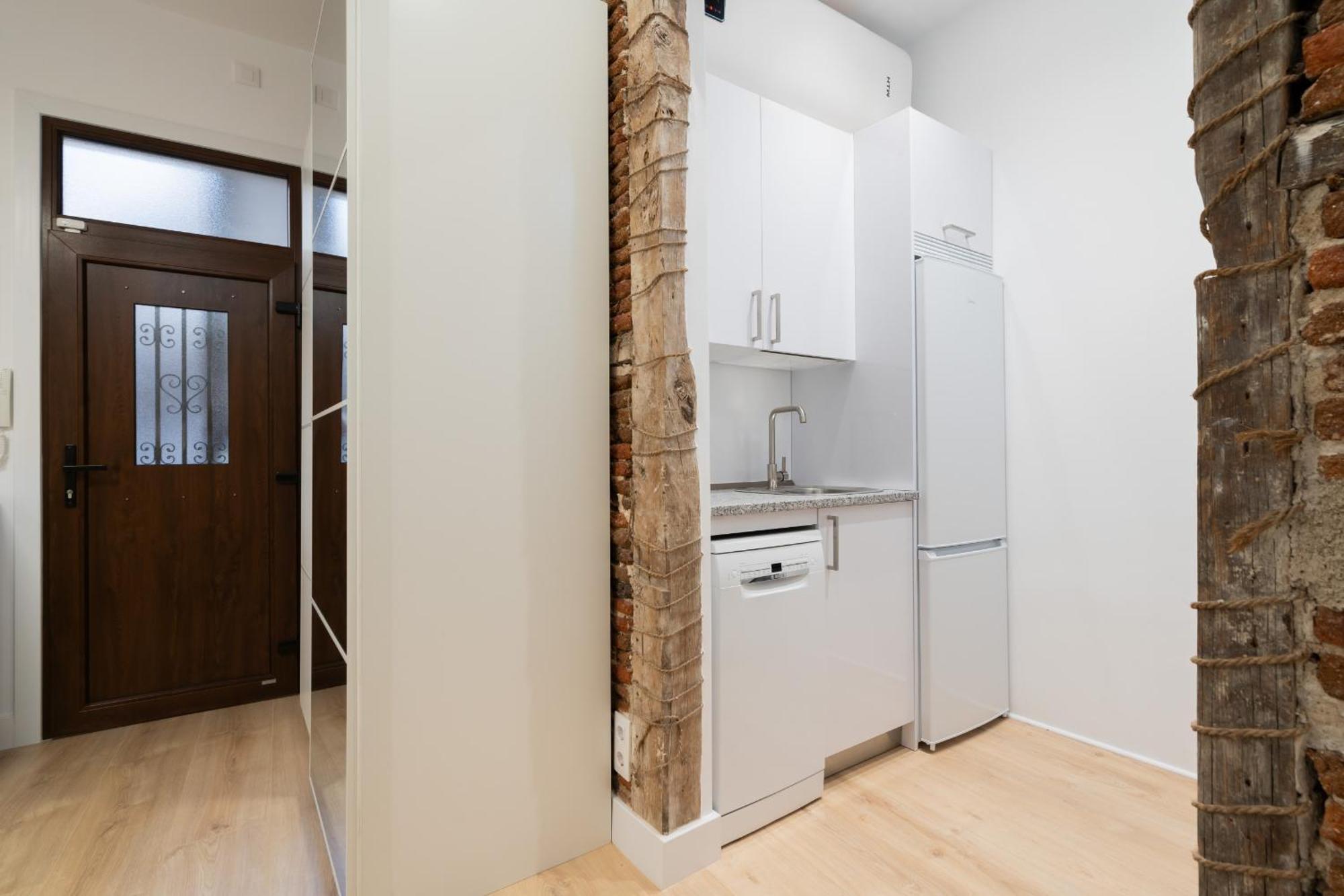 Loft Para 4 Personas En Cuatro Caminos Alquiler Temporal Madrid Exterior foto